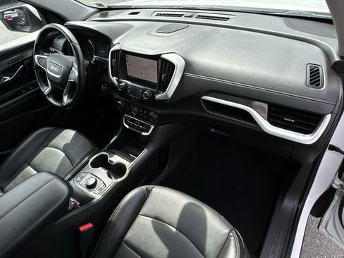 Certified 2022 GMC Terrain SLT w/ Infotainment Package II image 30