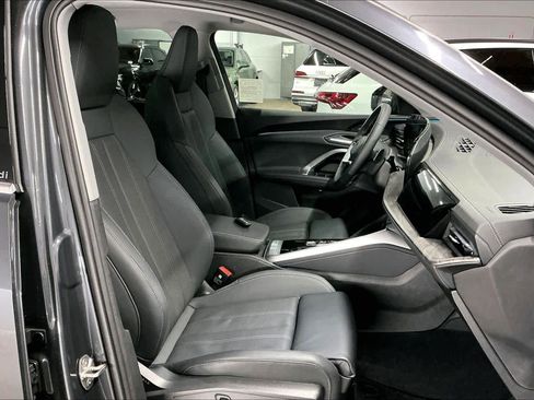 Used 2025 Audi Q5 Premium Plus w/ Premium Plus image 10