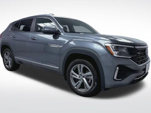 Used 2024 Volkswagen Atlas Cross Sport SEL R-Line AWD/4WD image 18