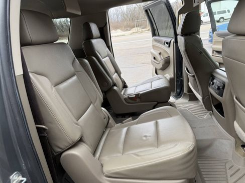 Used 2019 GMC Yukon XL SLT w/ Premium Edition AWD/4WD image 62