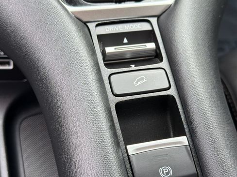 Used 2023 Honda HR-V EX-L image 25