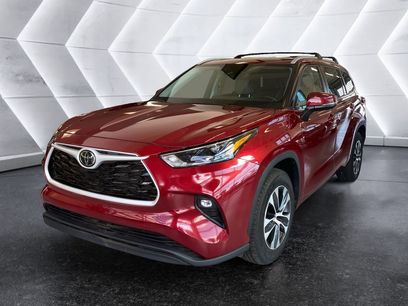 Used 2023 Toyota Highlander XLE