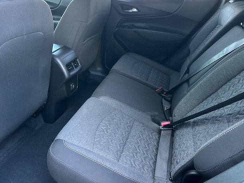 Used 2022 Chevrolet Equinox LT AWD/4WD image 12