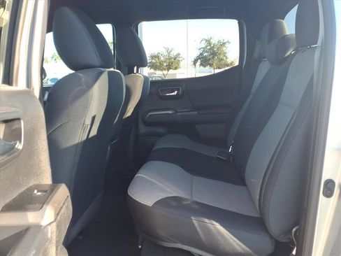 Certified 2023 Toyota Tacoma TRD Off-Road w/ Technology Package image 10