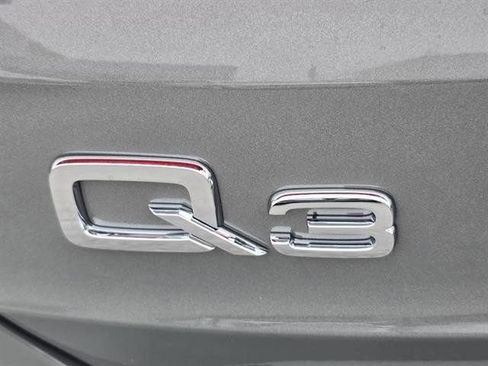 New 2025 Audi Q3 2.0T Premium image 26