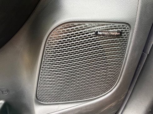 New 2027 Chrysler Pacifica Limited FWD image 28
