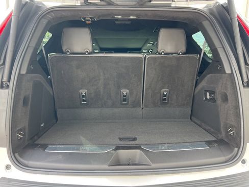Used 2023 Cadillac Escalade V image 18