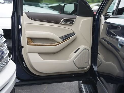 Used 2017 GMC Yukon Denali w/ Open Road Package RWD image 31