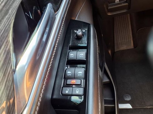 Used 2022 Jeep Wagoneer Series III w/ Premium Group I AWD/4WD image 25