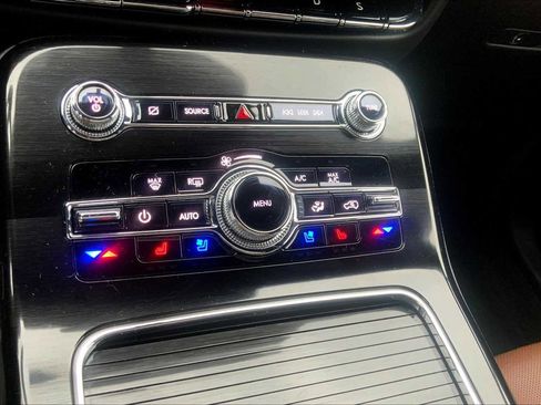 Used 2022 Lincoln Nautilus Reserve image 57