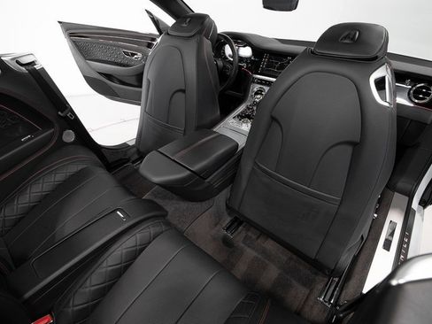 Used 2020 Bentley Continental GT image 52