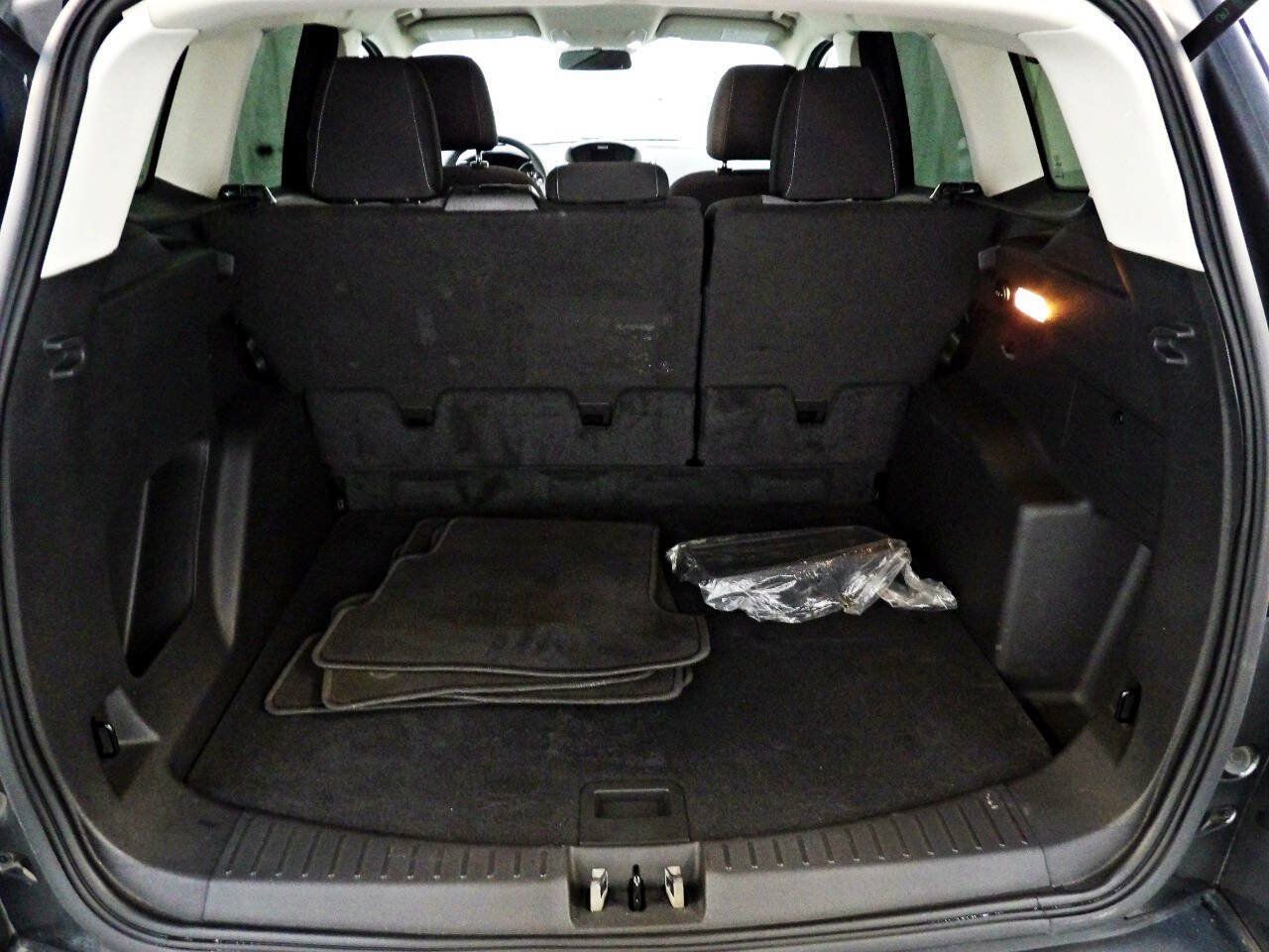Used 2017 Ford Escape SE AWD/4WD image 13