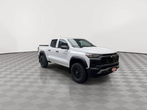 Used 2023 Chevrolet Colorado Trail Boss w/ Advanced Trailering Package AWD/4WD image 33