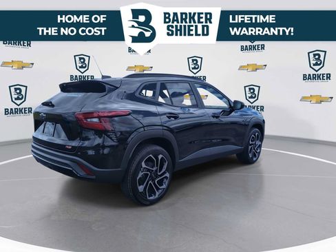 New 2026 Chevrolet Trax RS w/ Driver Confidence Package FWD image 8