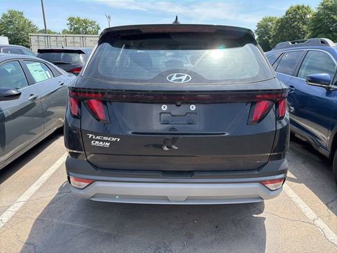 Used 2025 Hyundai Tucson SE FWD image 5