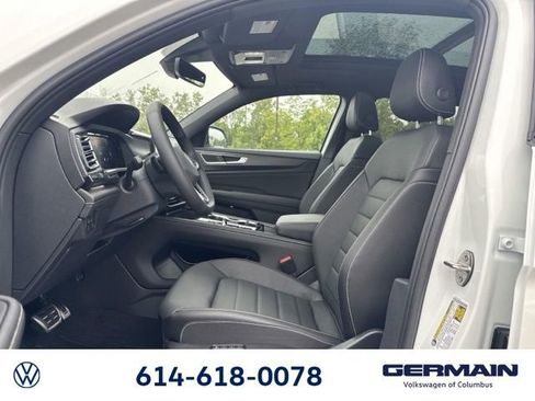 New 2026 Volkswagen Atlas Cross Sport SEL R-Line AWD/4WD image 24