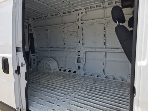 Used 2023 RAM ProMaster 2500 FWD image 14