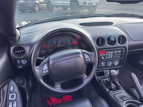 Used 2000 Pontiac Firebird Formula w/ Security Pkg RWD image 20