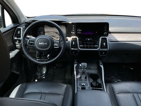 Used 2023 Kia Sorento EX FWD image 14