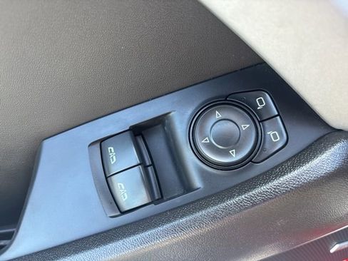 Used 2021 Chevrolet Camaro LT w/ Technology Package RWD image 26