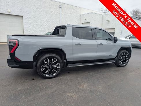 Used 2025 GMC Sierra EV Denali AWD/4WD image 8