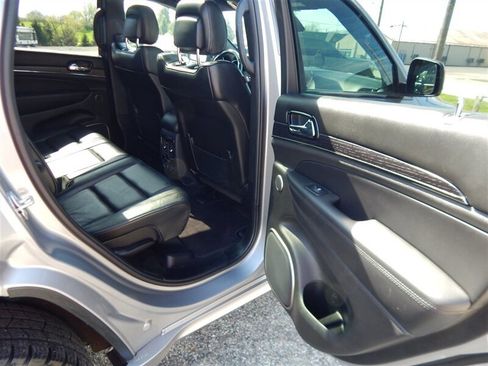 Used 2019 Jeep Grand Cherokee High Altitude image 12