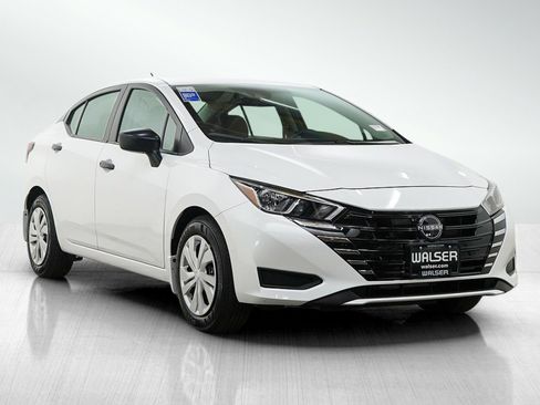 Used 2024 Nissan Versa S w/ Trunk Package FWD image 7