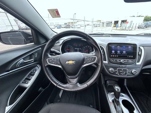 Used 2020 Chevrolet Malibu RS FWD image 14