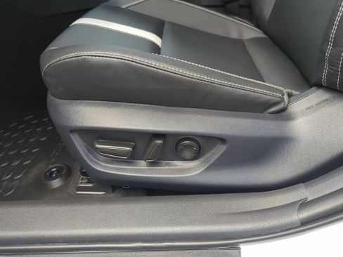 Used 2026 Toyota Camry SE w/ Convenience Package FWD image 12