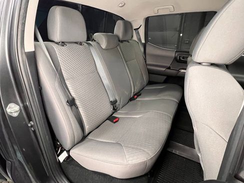 Used 2020 Toyota Tacoma SR5 image 10