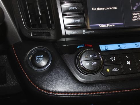 Used 2017 Toyota RAV4 SE w/ Power Extra Value Package FWD image 19