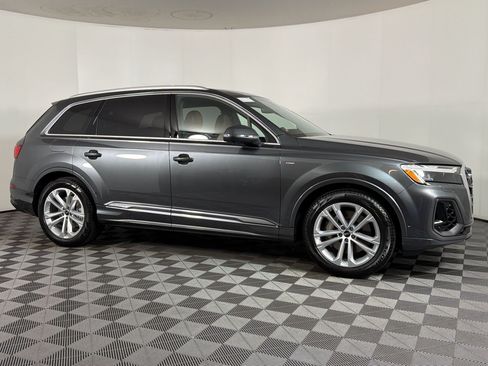 New 2026 Audi Q7 3.0T Prestige AWD/4WD image 7