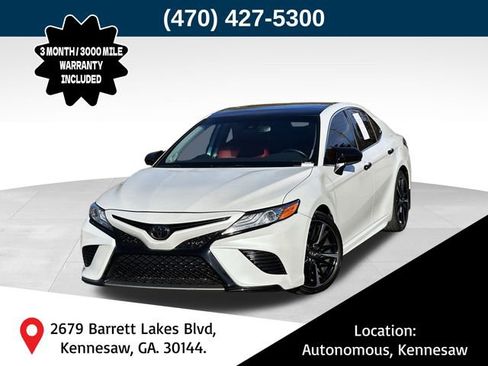 Used 2020 Toyota Camry XSE image 1