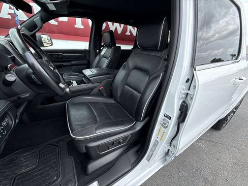Used 2025 RAM 1500 Limited AWD/4WD image 11