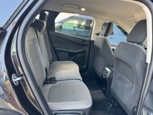 Used 2022 Ford Escape SE w/ SE Sport Appearance Package AWD/4WD image 31