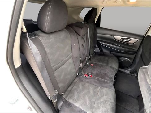 Used 2016 Nissan Rogue SV w/ SV Premium Package FWD image 20