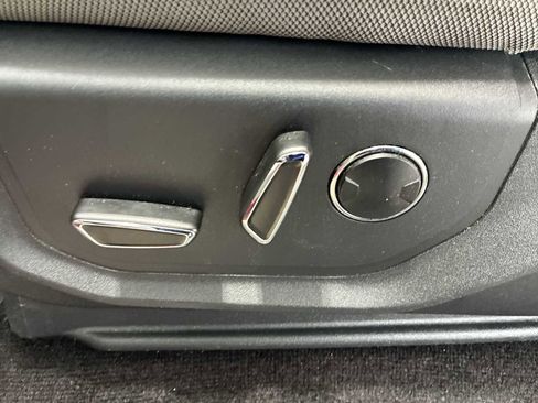 Used 2016 Ford F150 XLT w/ Equipment Group 302A Luxury image 14