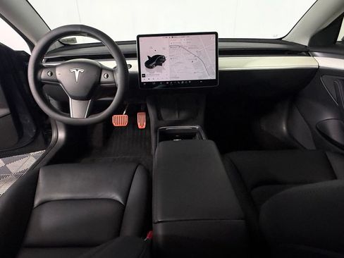 Used 2023 Tesla Model 3 Standard Range RWD image 12