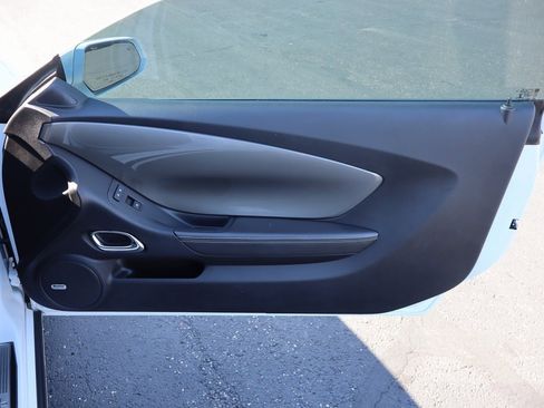 Used 2015 Chevrolet Camaro SS image 20