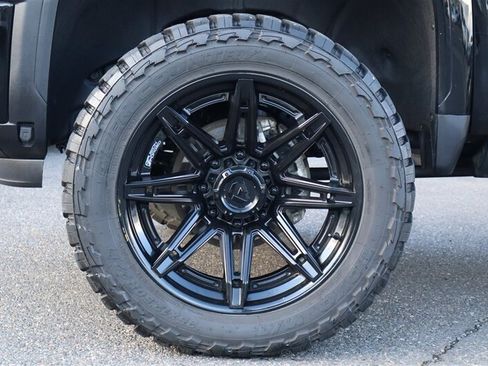 Used 2025 GMC Sierra 3500 Denali Ultimate AWD/4WD image 10