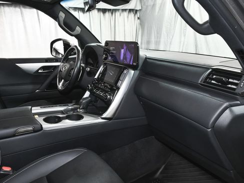 Used 2025 Lexus LX 700h F Sport AWD/4WD image 78