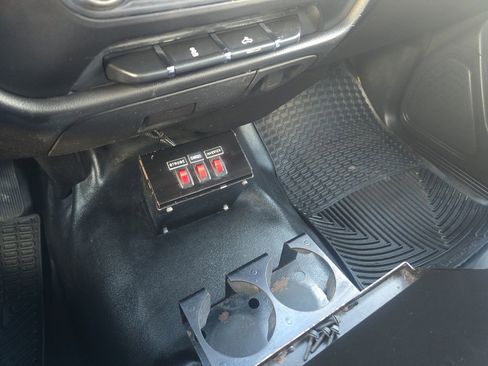 Used 2015 Chevrolet Silverado 3500 W/T image 32