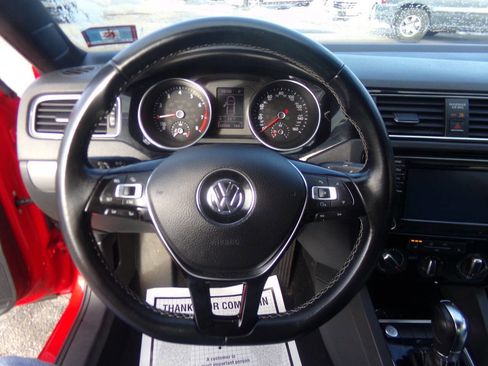 Used 2016 Volkswagen Jetta Sport w/ Lighting Package image 23