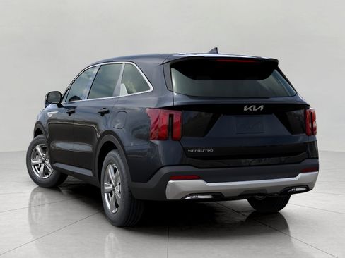 New 2026 Kia Sorento LX FWD image 4
