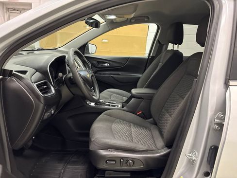 Used 2018 Chevrolet Equinox LT AWD/4WD image 15