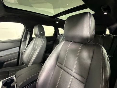 Used 2022 Land Rover Range Rover Velar R-Dynamic S image 15