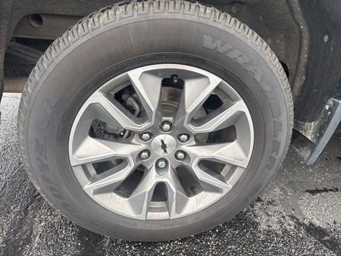 Used 2019 Chevrolet Silverado 1500 RST AWD/4WD image 29