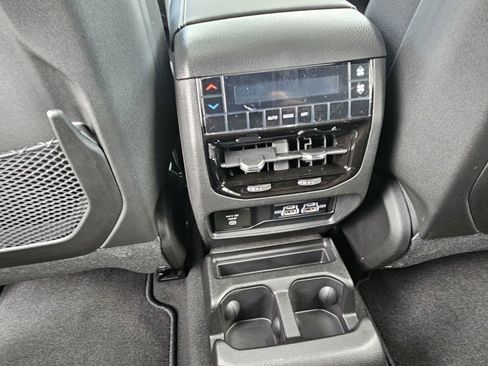 New 2025 Jeep Grand Cherokee L Altitude image 33