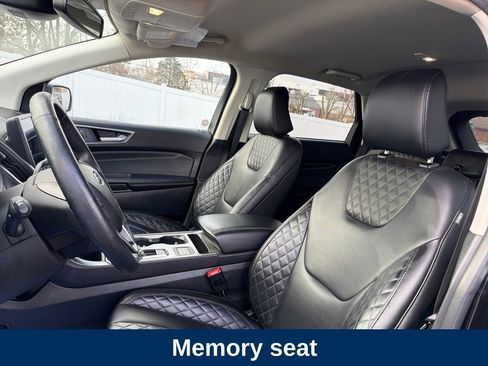 Used 2024 Ford Edge Titanium image 11