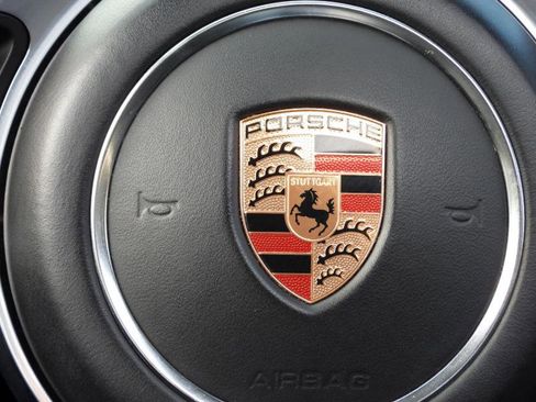 Used 2018 Porsche Macan GTS image 90